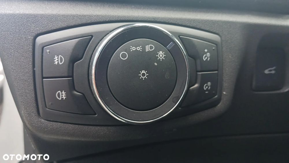 Ford Mondeo 2.0 EcoBlue Titanium - 21