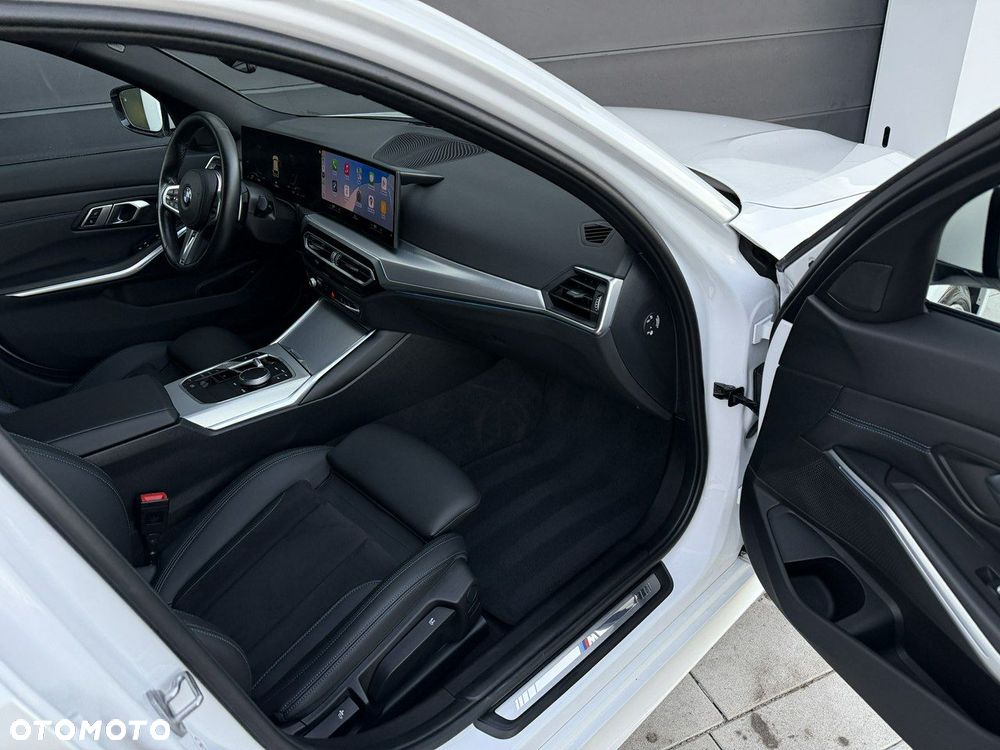 BMW Seria 3 320d xDrive Edition M Sport Shadow - 15