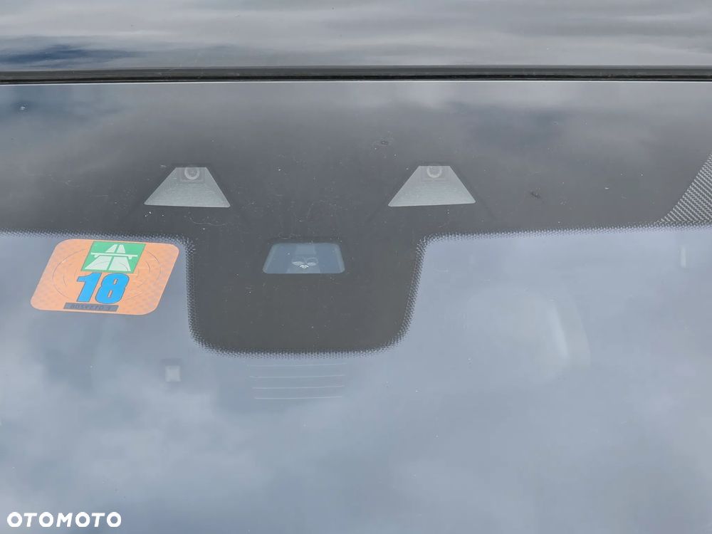 Land Rover Discovery Sport - 18