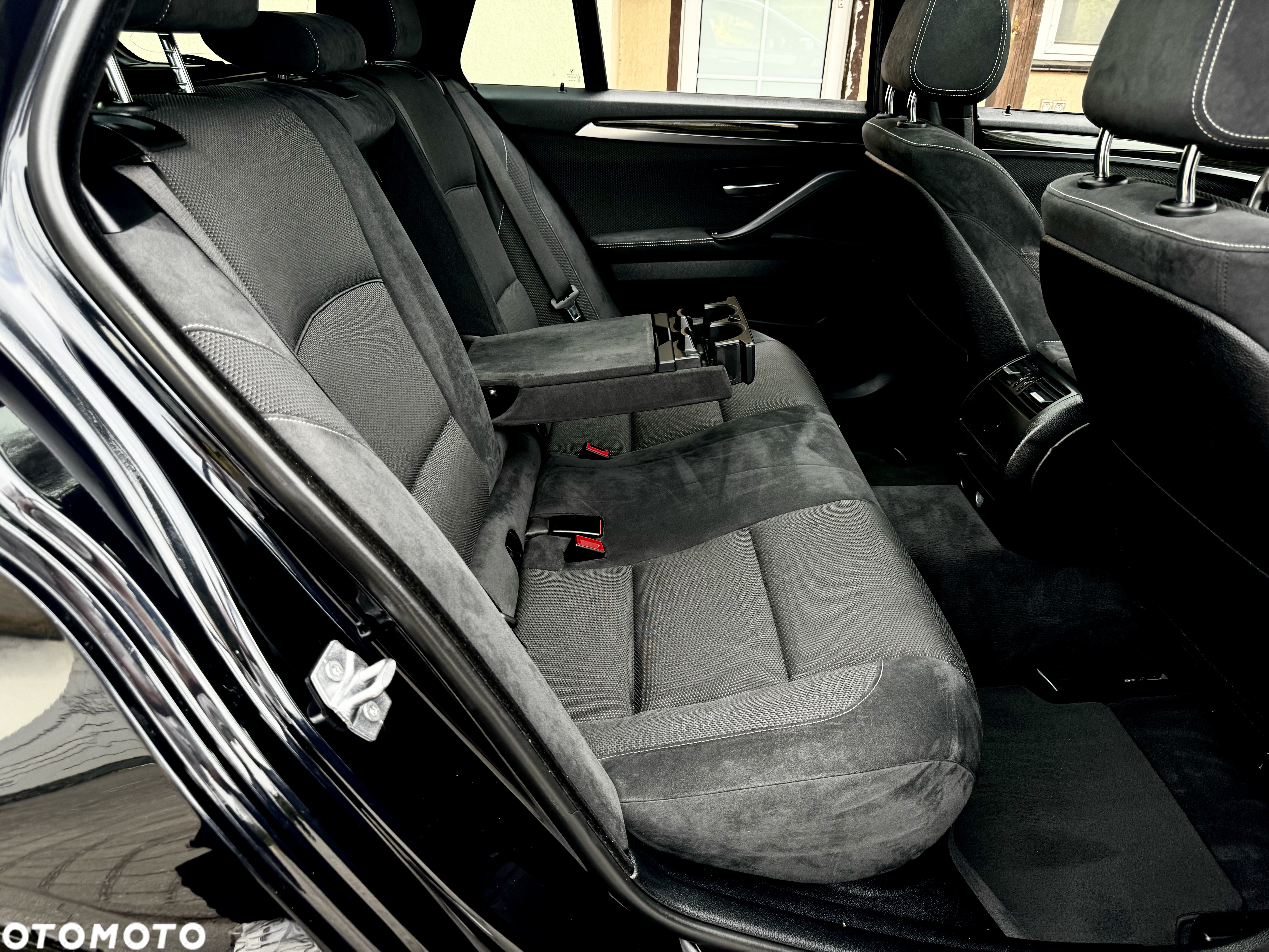 BMW Seria 5 520d Touring M Sport Edition - 30