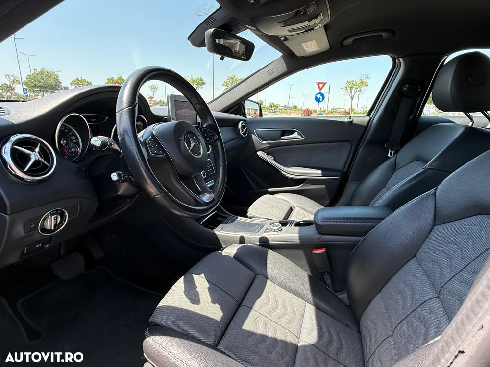 Mercedes-Benz GLA - 19