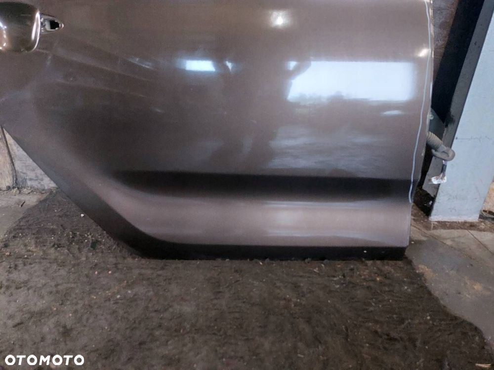 DRZWI KOMPLETNE PRAWY TYŁ KIA CARENS IV LIFT K7N - 7