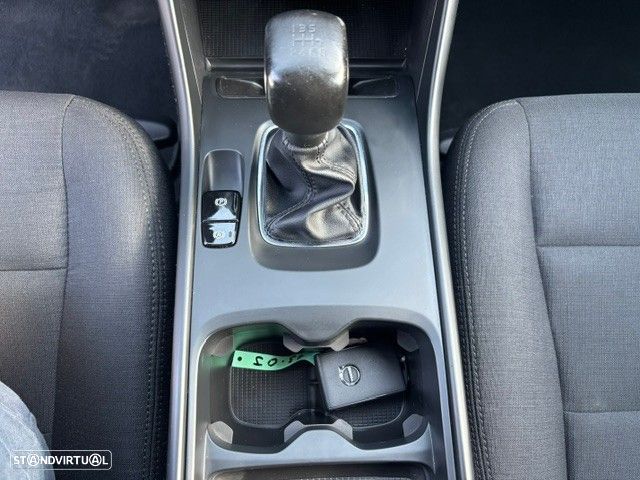 Volvo XC 40 2.0 D3 - 12