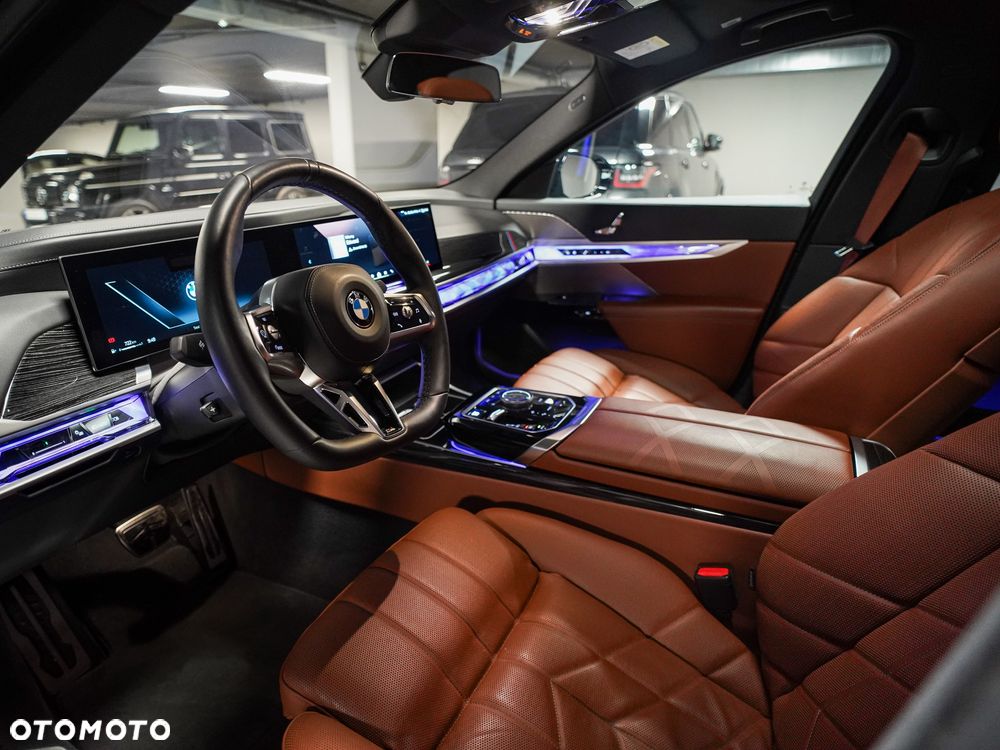 BMW Seria 7 - 11