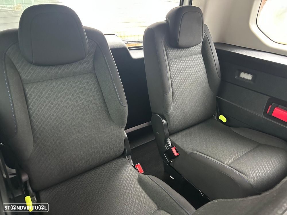 Peugeot Rifter 1.5 BlueHDi Longa Allure Pack 7L - 21