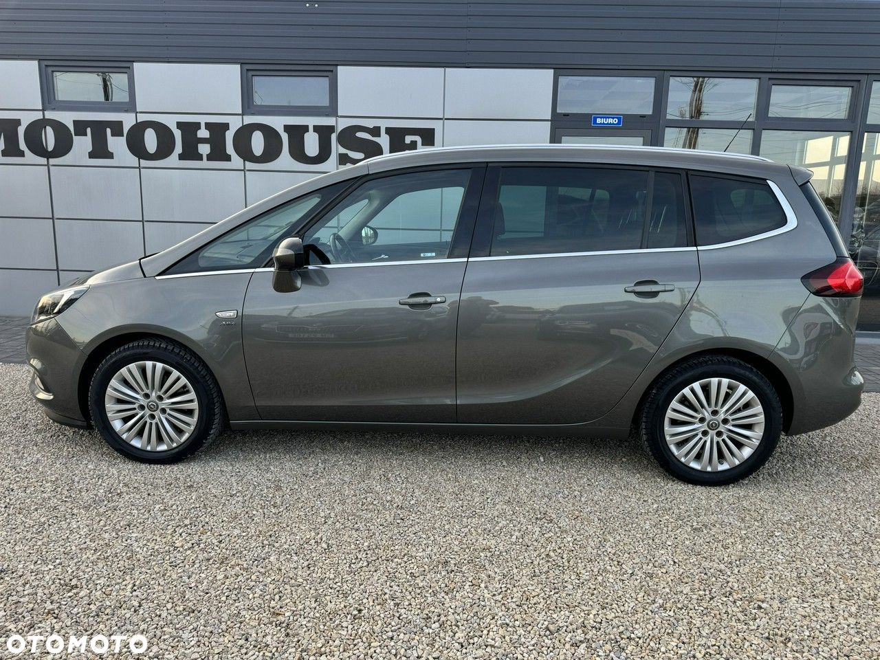 Opel Zafira - 10