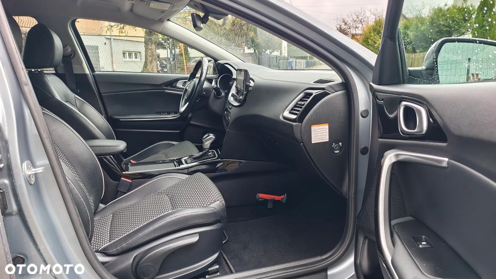 Kia Ceed - 7