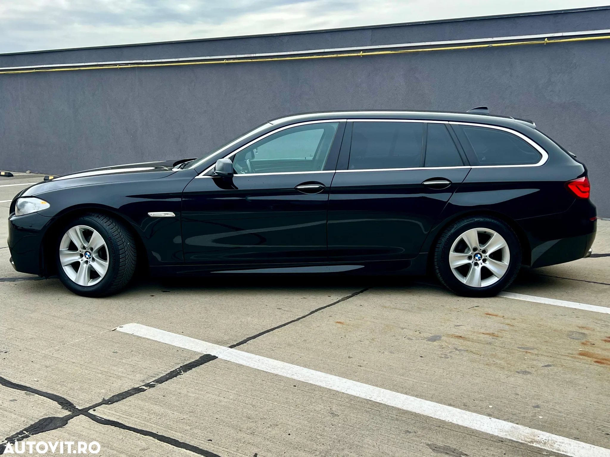BMW Seria 5 520d Touring Aut. Luxury Line - 5