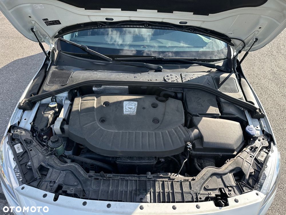 Volvo S60 D5 AWD Momentum - 13