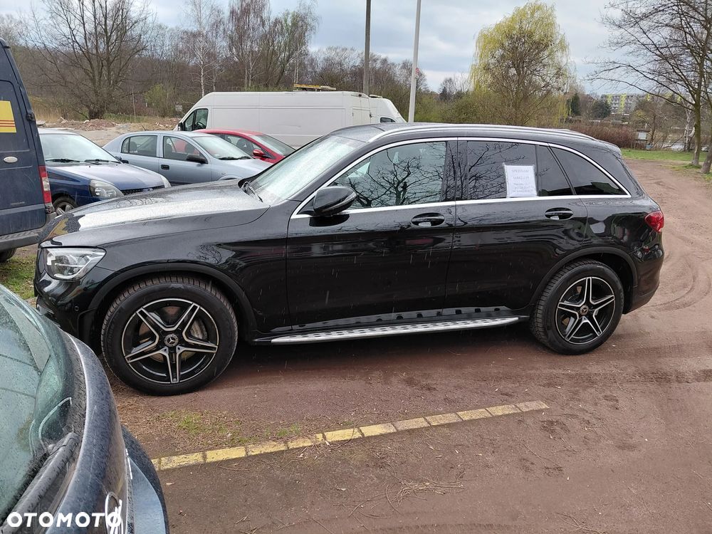Mercedes-Benz GLC 200 d 4Matic 9G-TRONIC AMG Line - 26
