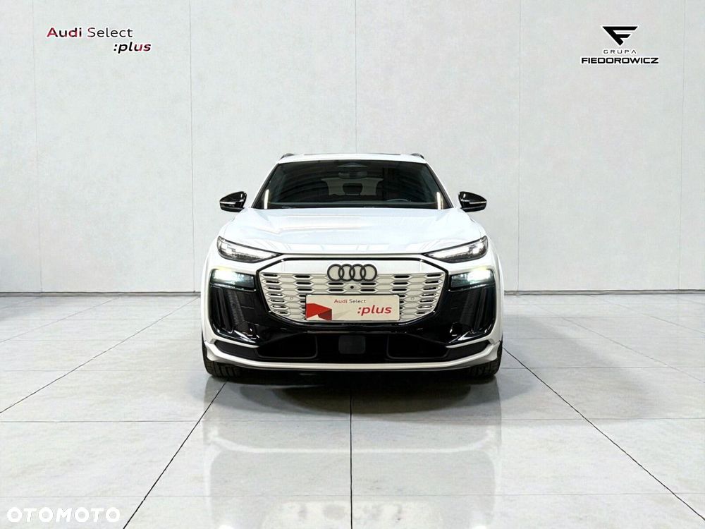 Audi Q6 e-tron - 15