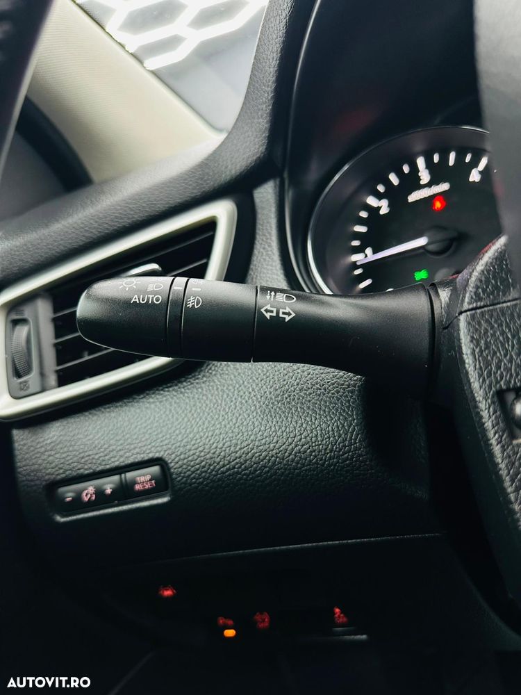 Nissan Qashqai 1.5 DCI TEKNA - 28