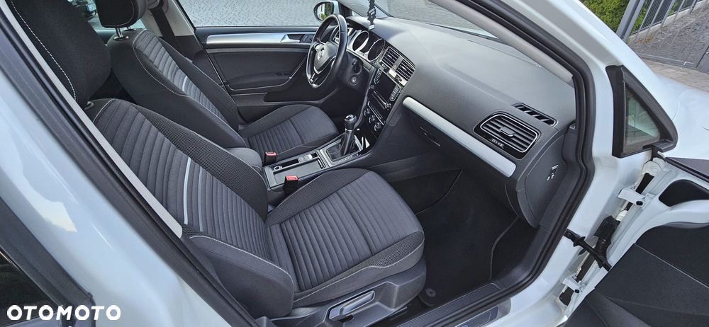 Volkswagen Golf 1.2 TSI BMT Trendline - 9