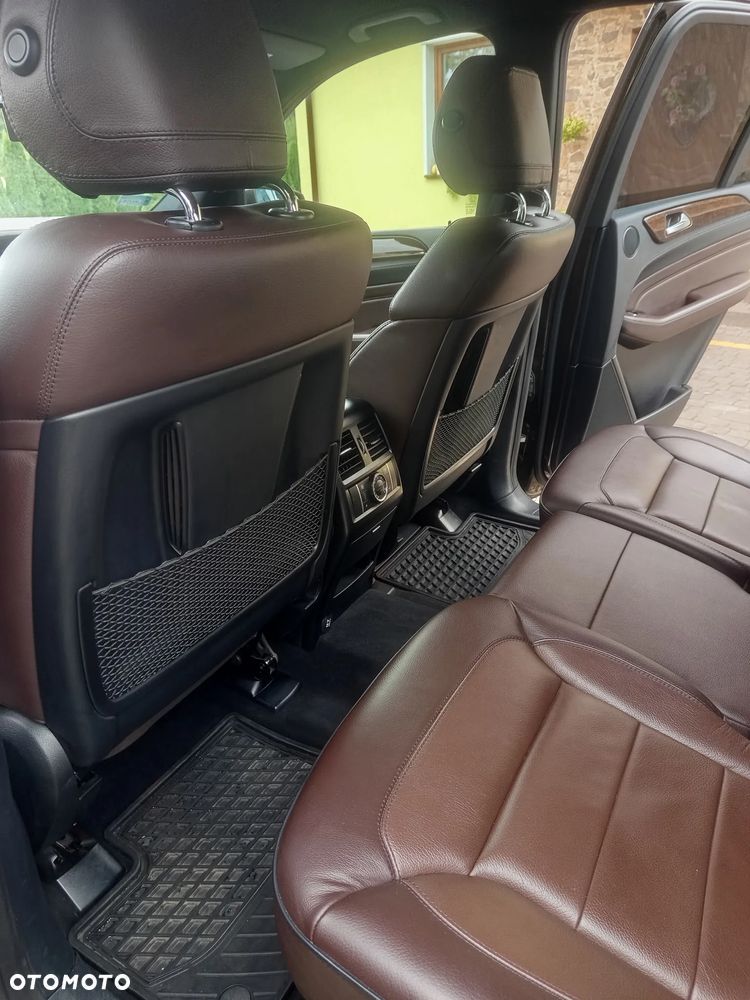 Mercedes-Benz ML 350 BlueTec 4-Matic - 20