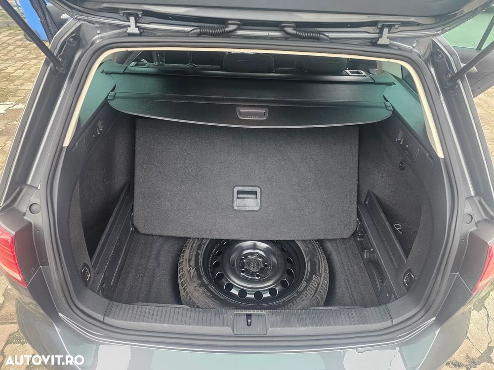 Volkswagen Passat Variant 1.6 TDI (BlueMotion Technology) DSG Comfortline - 17