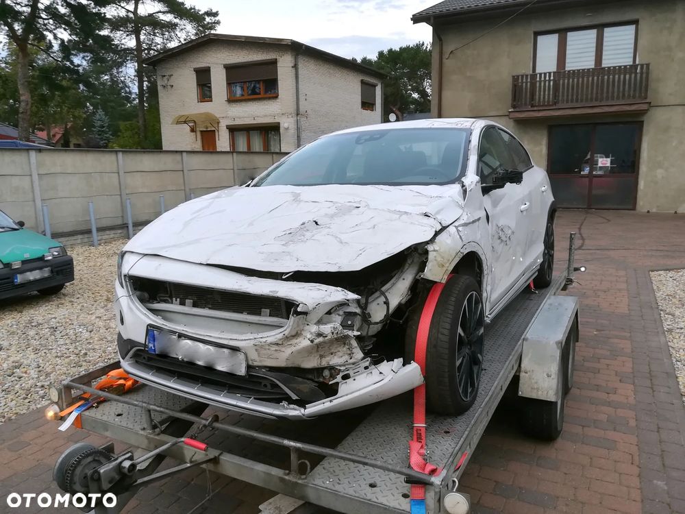 Volvo S60 T5 AWD Summum - 4