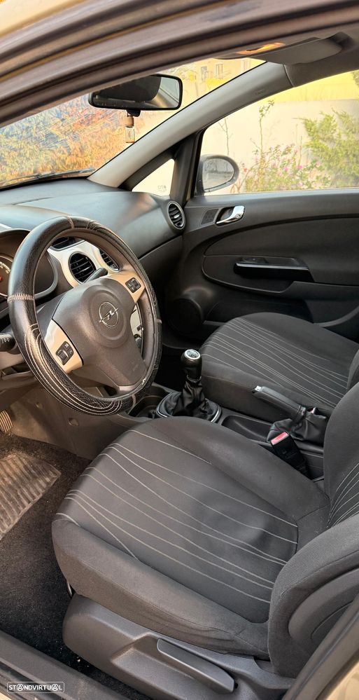 Opel Corsa 1.2 Enjoy - 5
