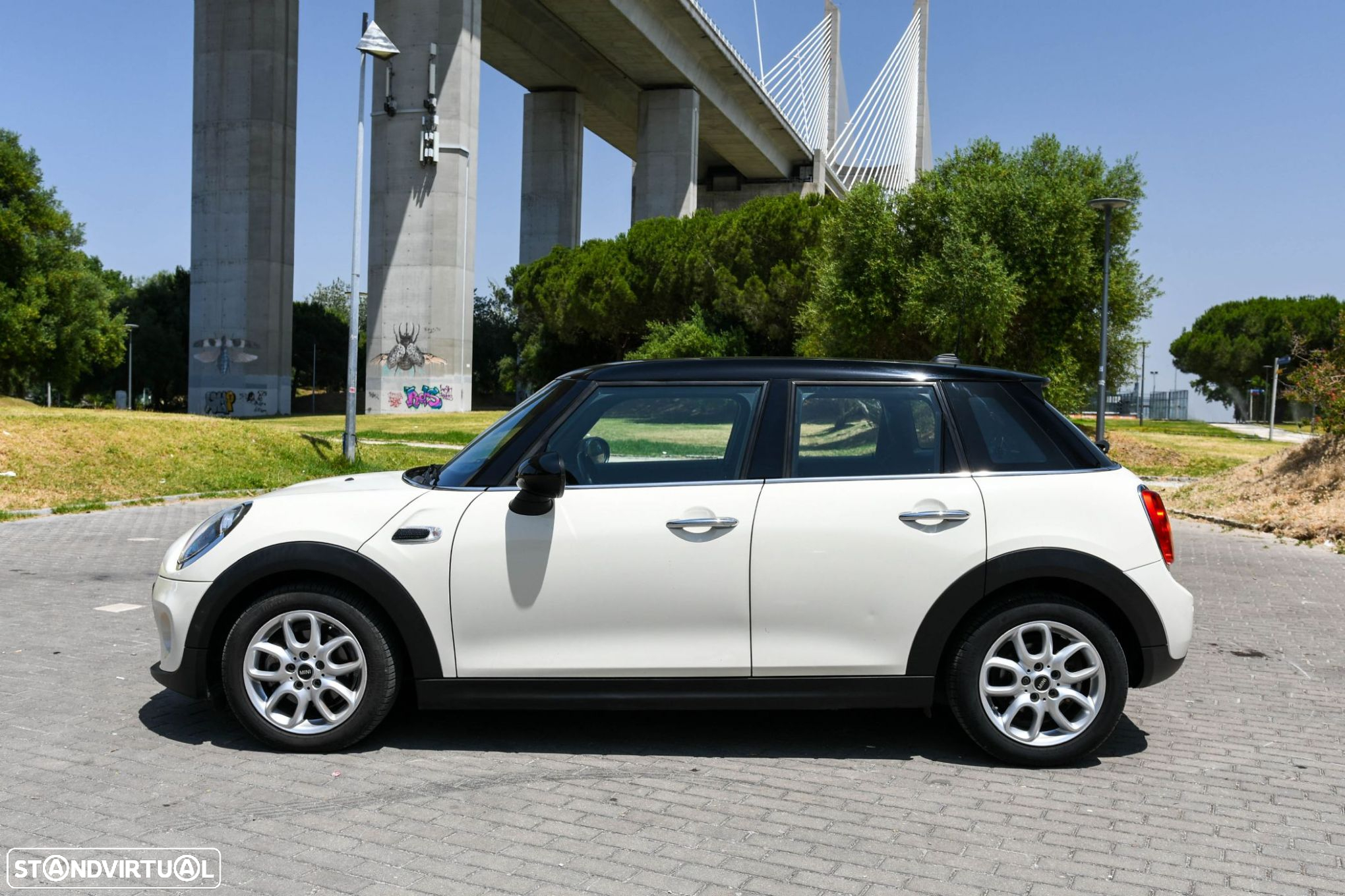 MINI 5 Portas Cooper D - 8