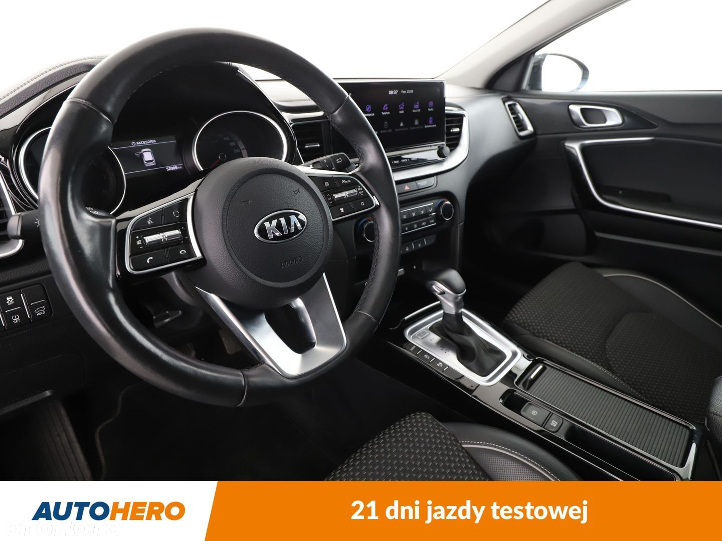 Kia XCeed - 11