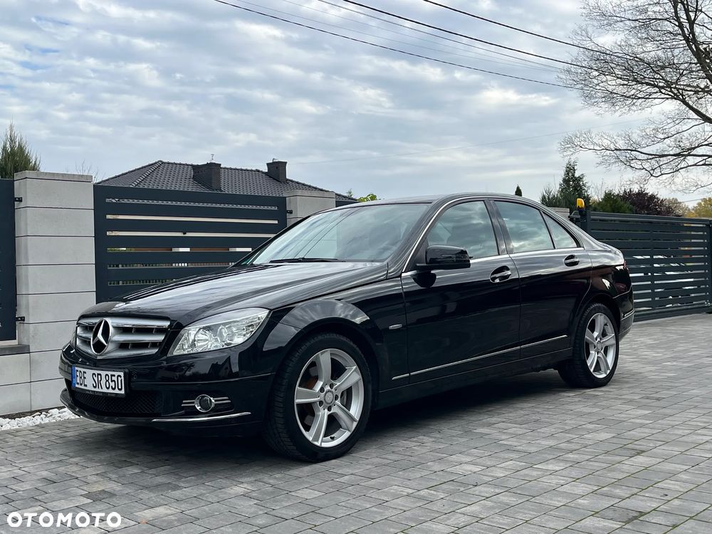 Mercedes-Benz Klasa C 200 7G-TRONIC Avantgarde Edition - 24