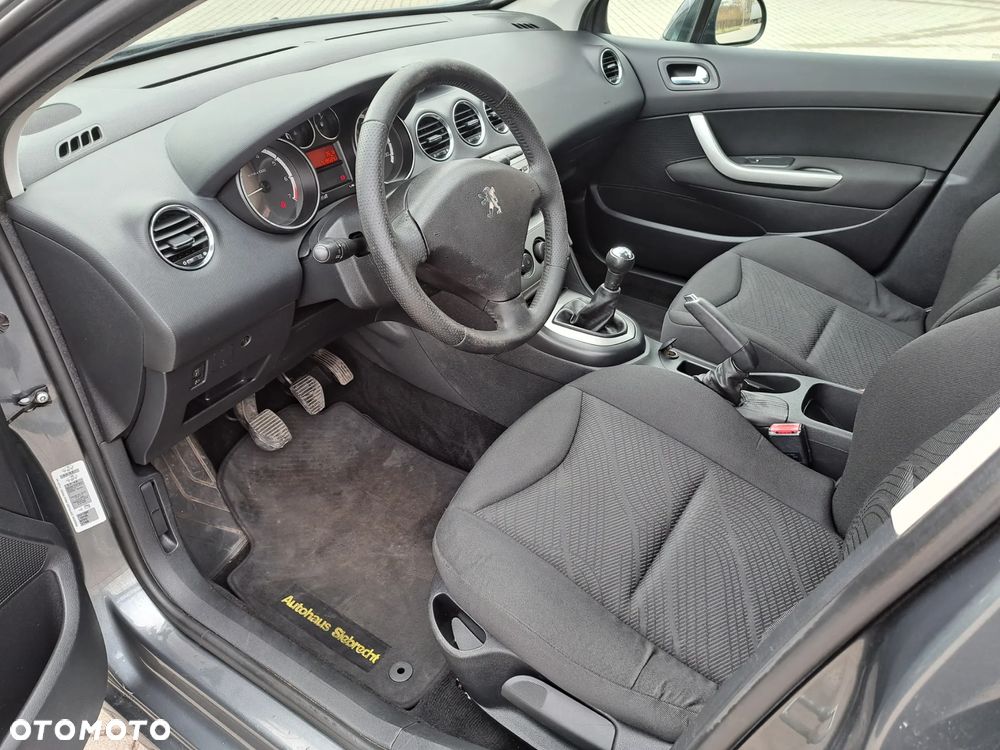 Peugeot 308 - 16