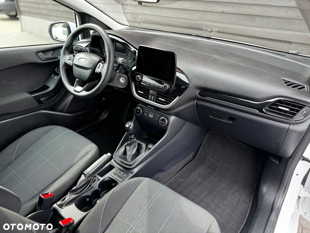 Ford Fiesta - 16
