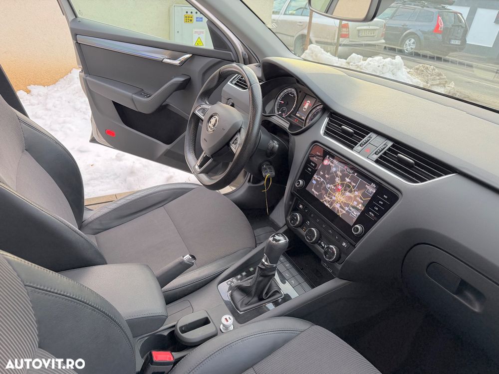 Skoda Octavia 1.6 TDI DSG Ambition - 7
