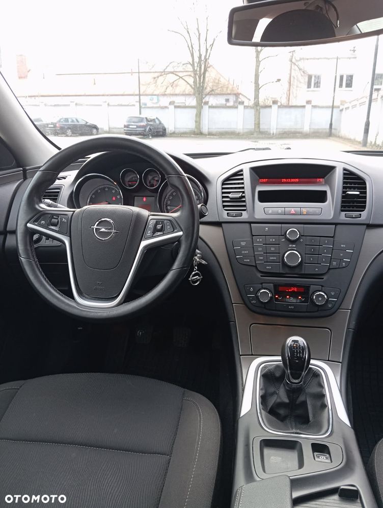 Opel Insignia 1.6 - 6