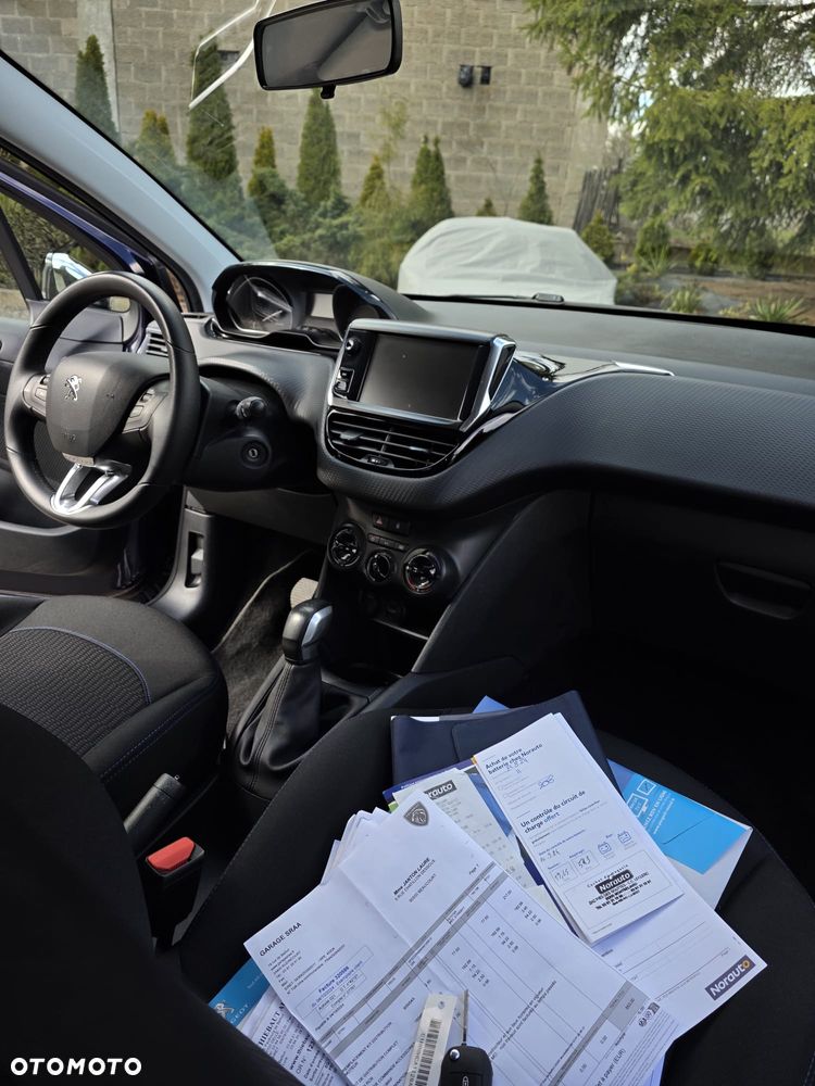 Peugeot 208 1.2 VTi Style - 11