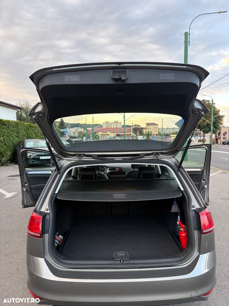 Volkswagen Golf 1.6 TDI DPF DSG BlueMotion Technology Trendline - 14