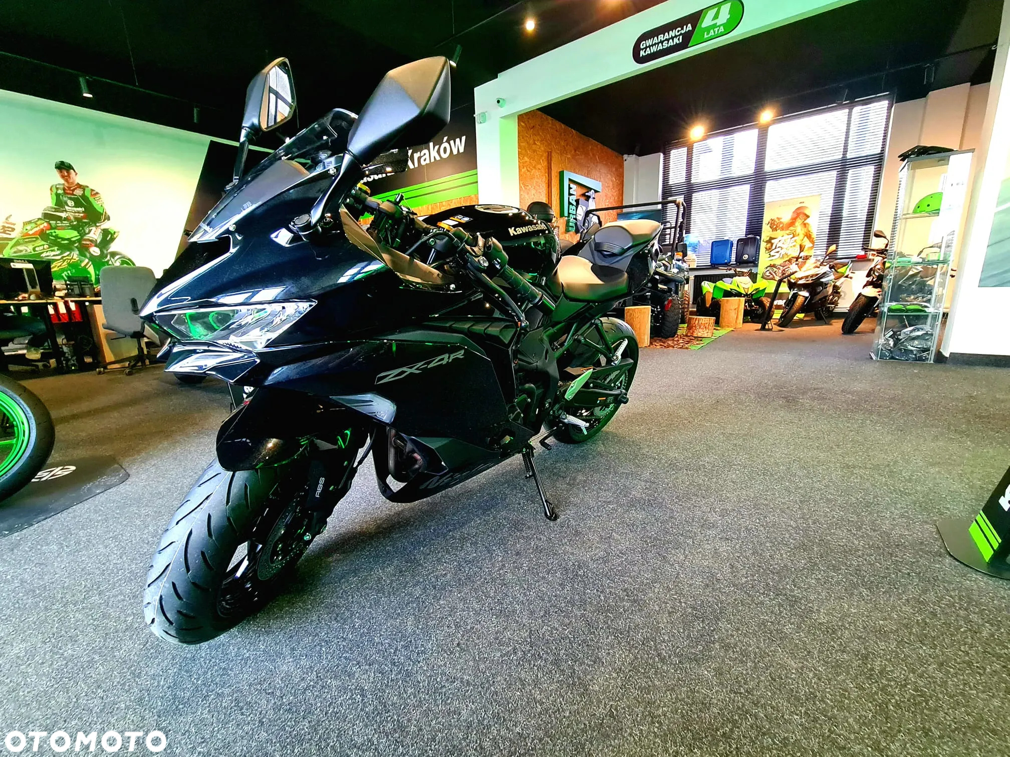 Kawasaki ZX - 3