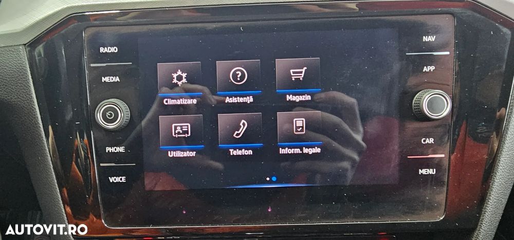 Volkswagen Passat 2.0 TDI SCR DSG Business - 13