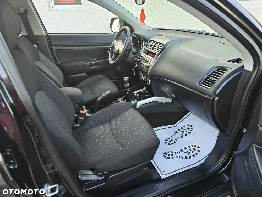 Mitsubishi ASX - 10