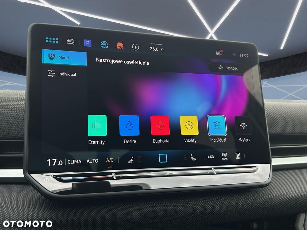 Volkswagen T-Roc 1.5 eTSI Life DSG - 24
