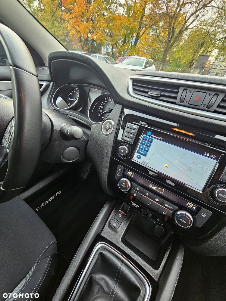 Nissan Qashqai 1.2 DIG-T N-Connecta - 21
