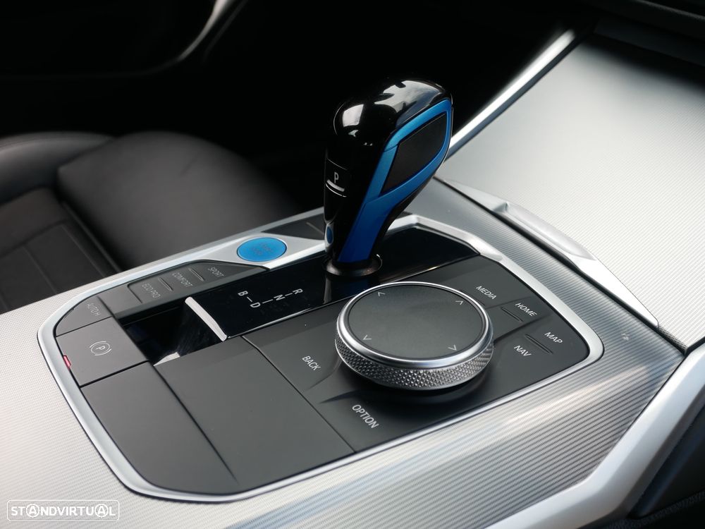 BMW i4 - 5