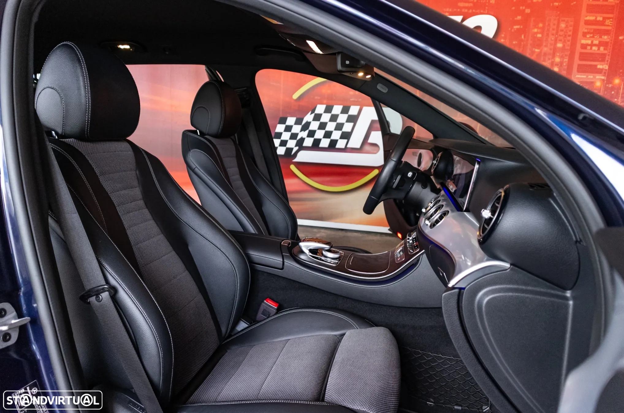 Mercedes-Benz E 220 d Exclusive 7L - 32