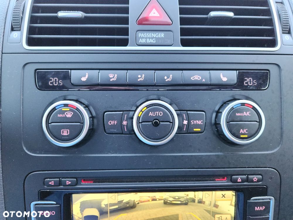 Volkswagen Touran 2.0 TDI Highline - 13