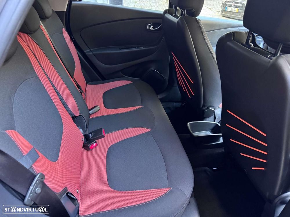 Renault Captur - 21