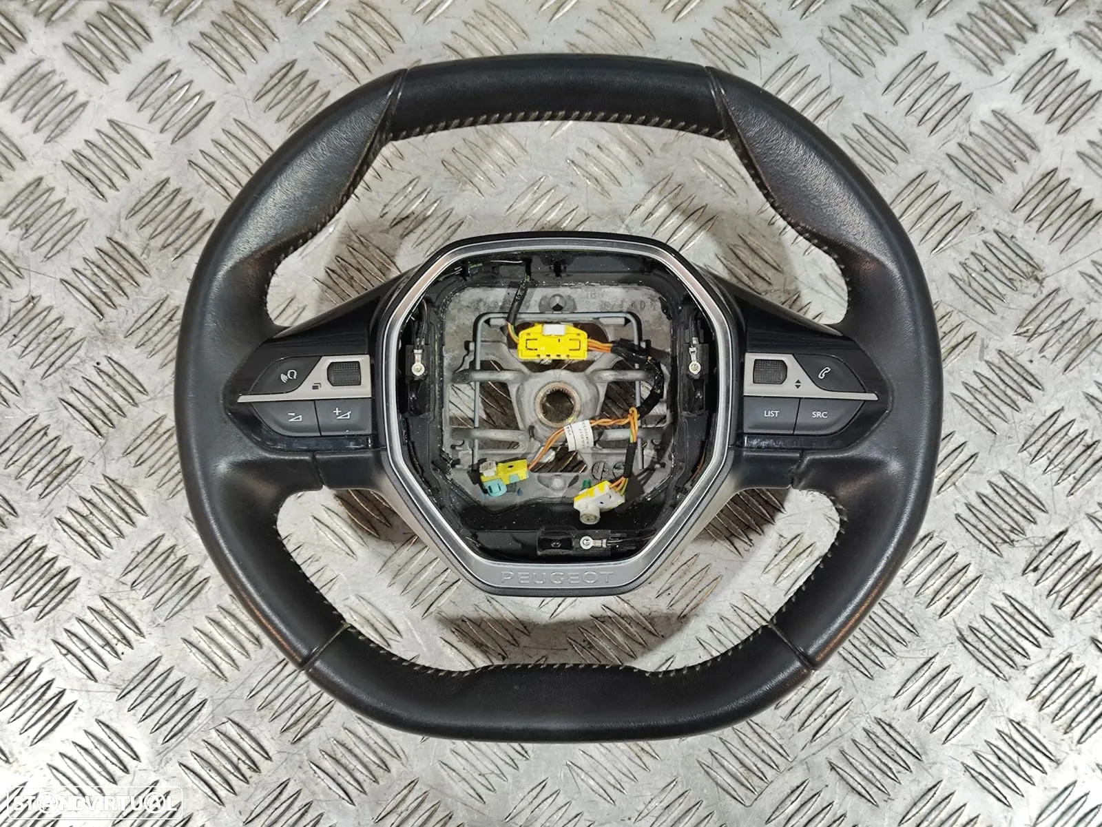 Volante Flat Bottom em Pele Peugeot 3008 II 2 Comandos multifunções - 4