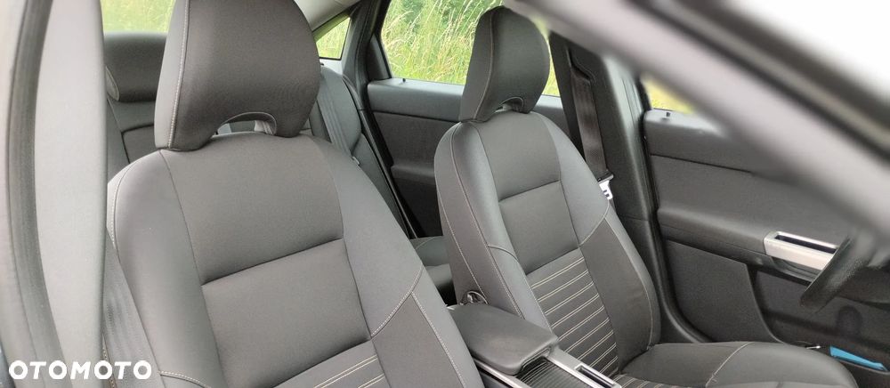 Volvo S40 2.0D DPF - 13