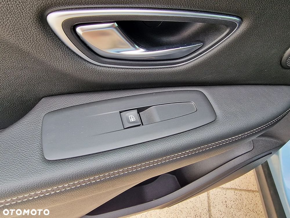 Renault Grand Scenic Energy TCe 130 S&S Bose Edition - 11