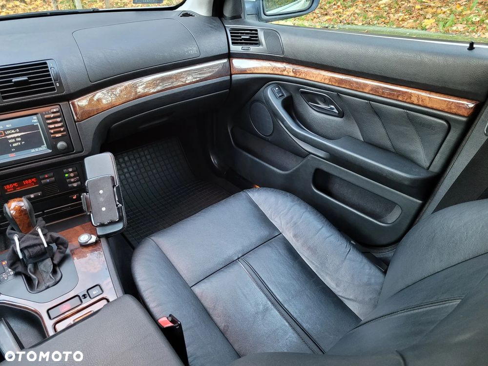 BMW Seria 5 - 11