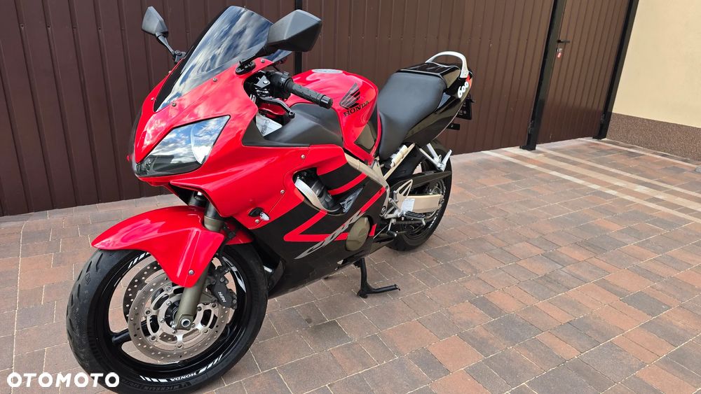 Honda CBR - 3