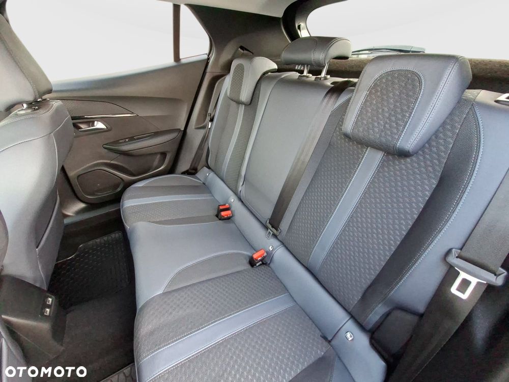 Peugeot 2008 1.2 PureTech Allure S&S EAT8 - 20