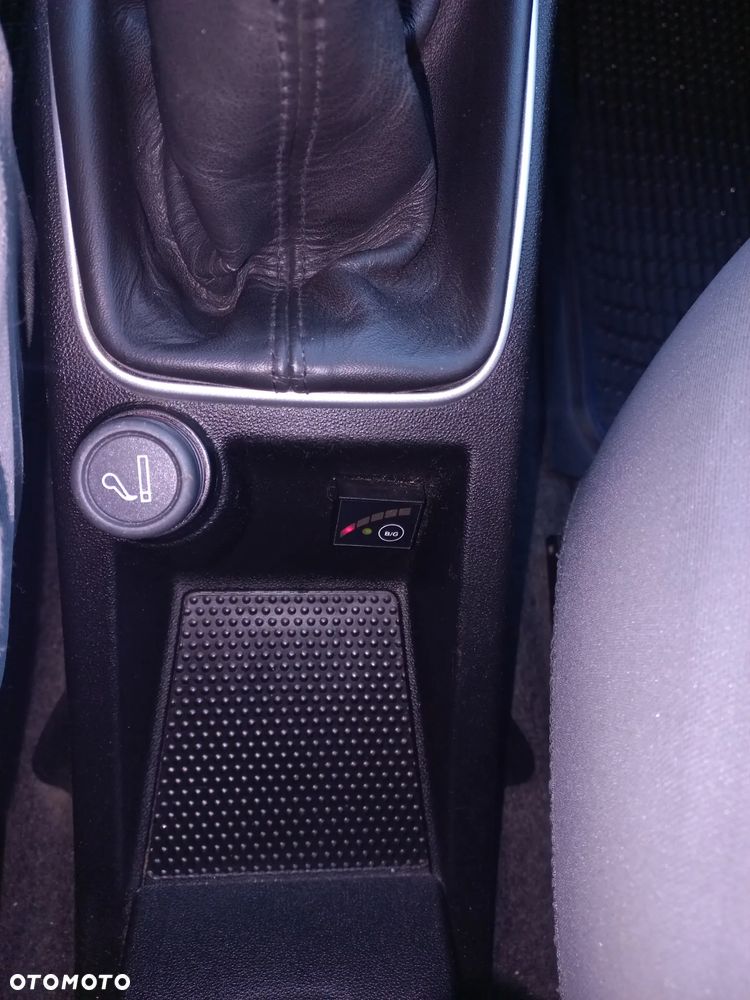 Fiat Linea 1.4 T-Jet 16V Dynamic - 8