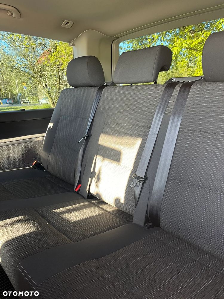 Volkswagen Multivan - 7