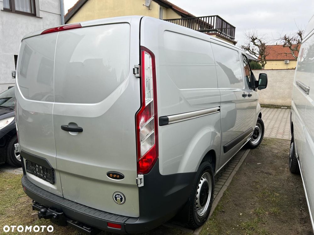 Ford TRANSIT CUSTON - 9