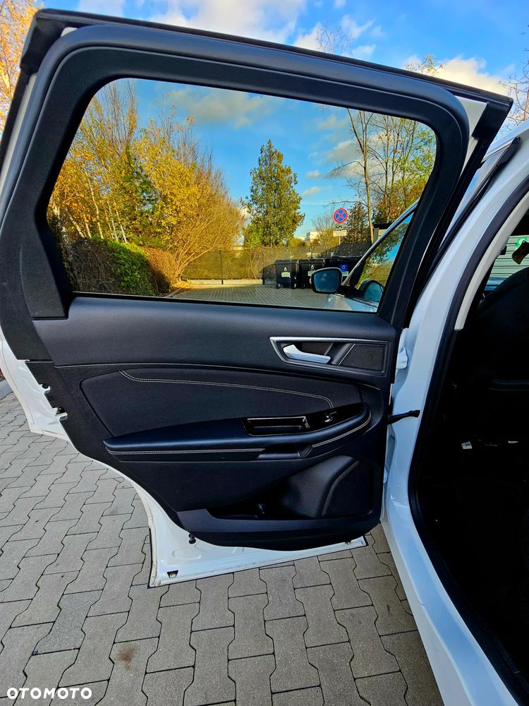 Ford Edge 2.0 EcoBlue Twin-Turbo 4WD Titanium - 14