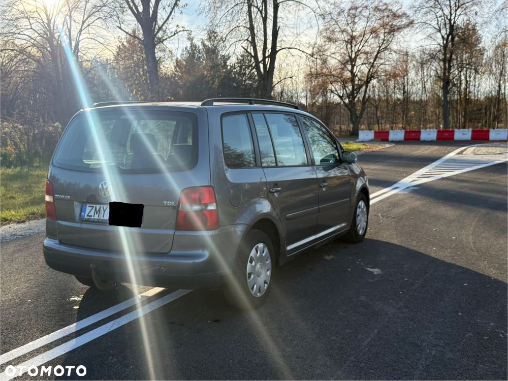 Volkswagen Touran 1.9 TDI - 5